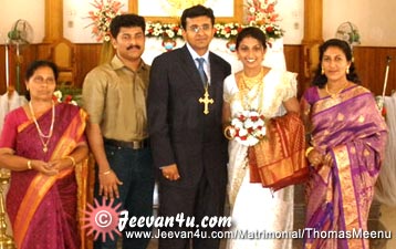 Thomas Meenu Wedding Albums